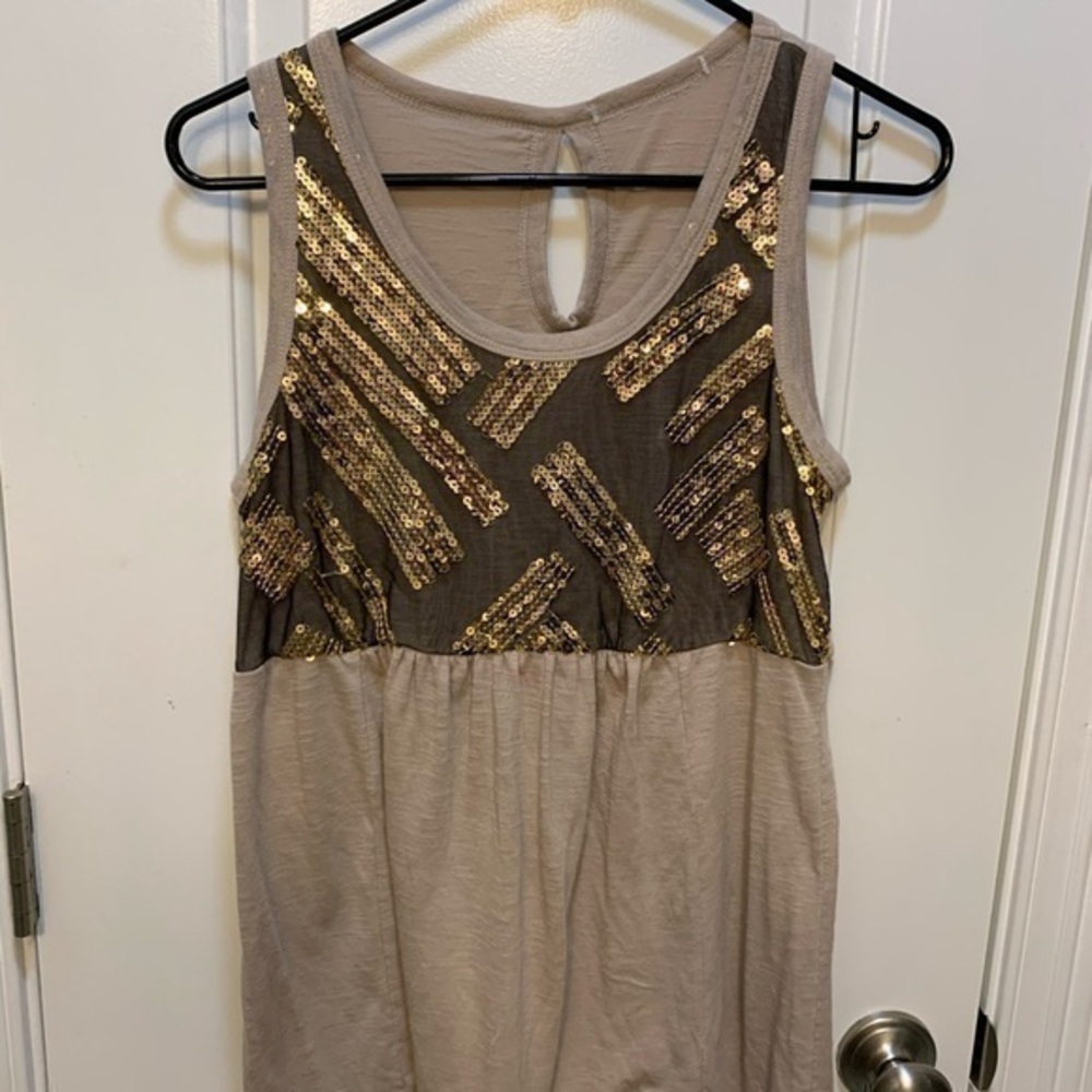Long tank top